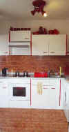 Kitchen-4.JPG (22162 bytes)